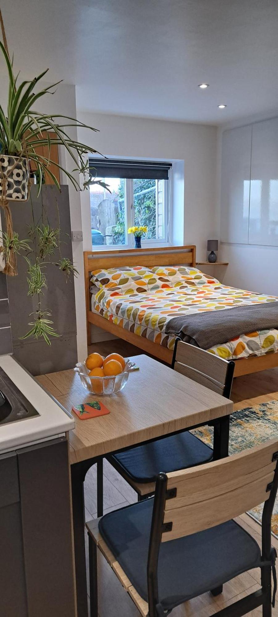 Modern Studio Apartment With Outstanding Views, Sleeps 2 Newlyn Bagian luar foto